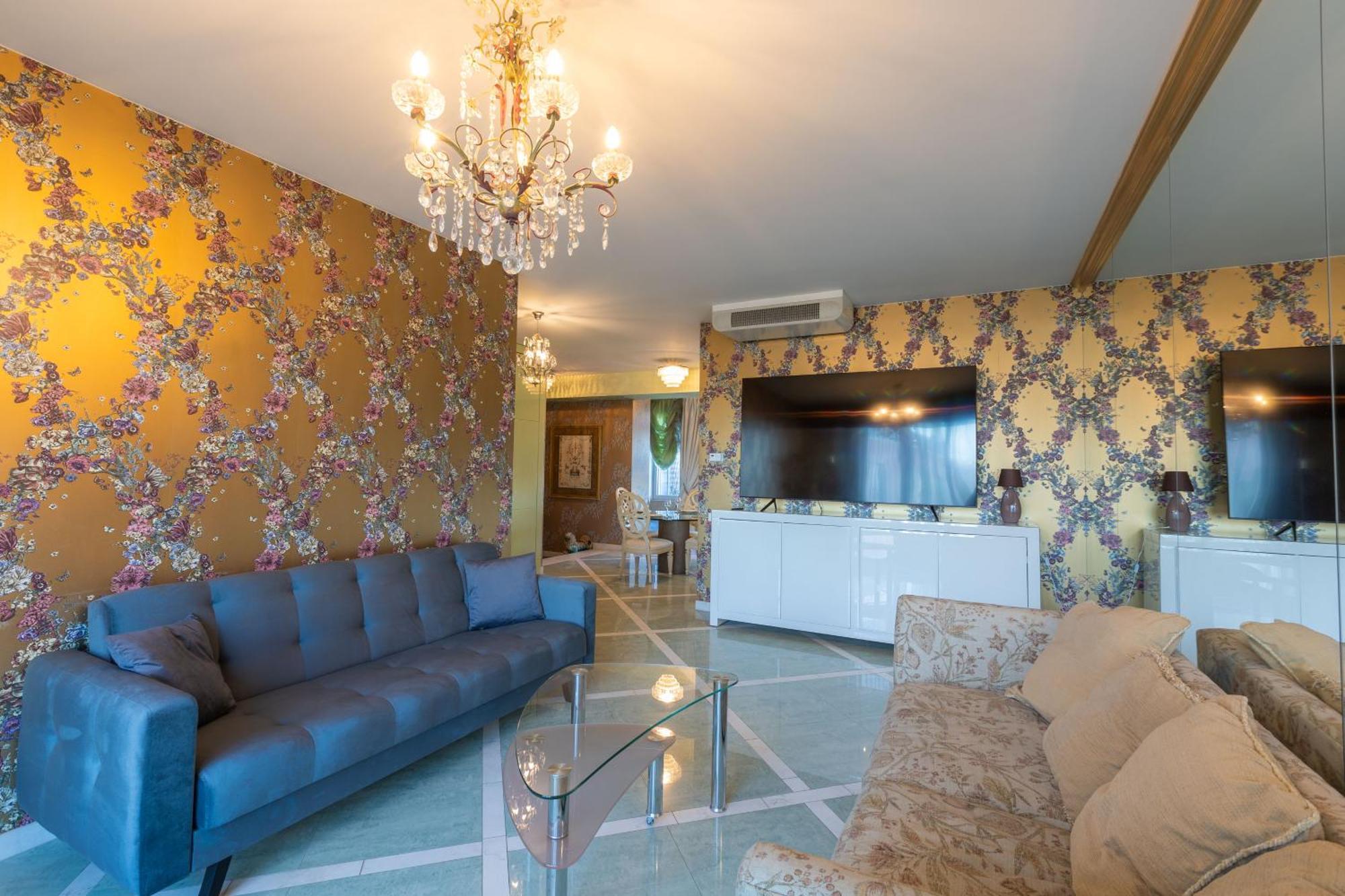 Royal Suites Whith Free Parking Рига Екстер'єр фото